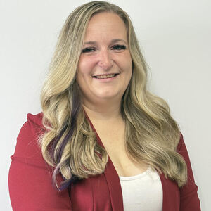 Photo of agent Stephanie Gibbon